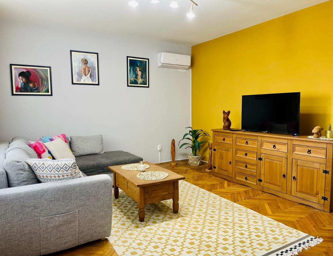 Apartman Jelena II Lejlighed Sremska Mitrovica Eksteriør billede