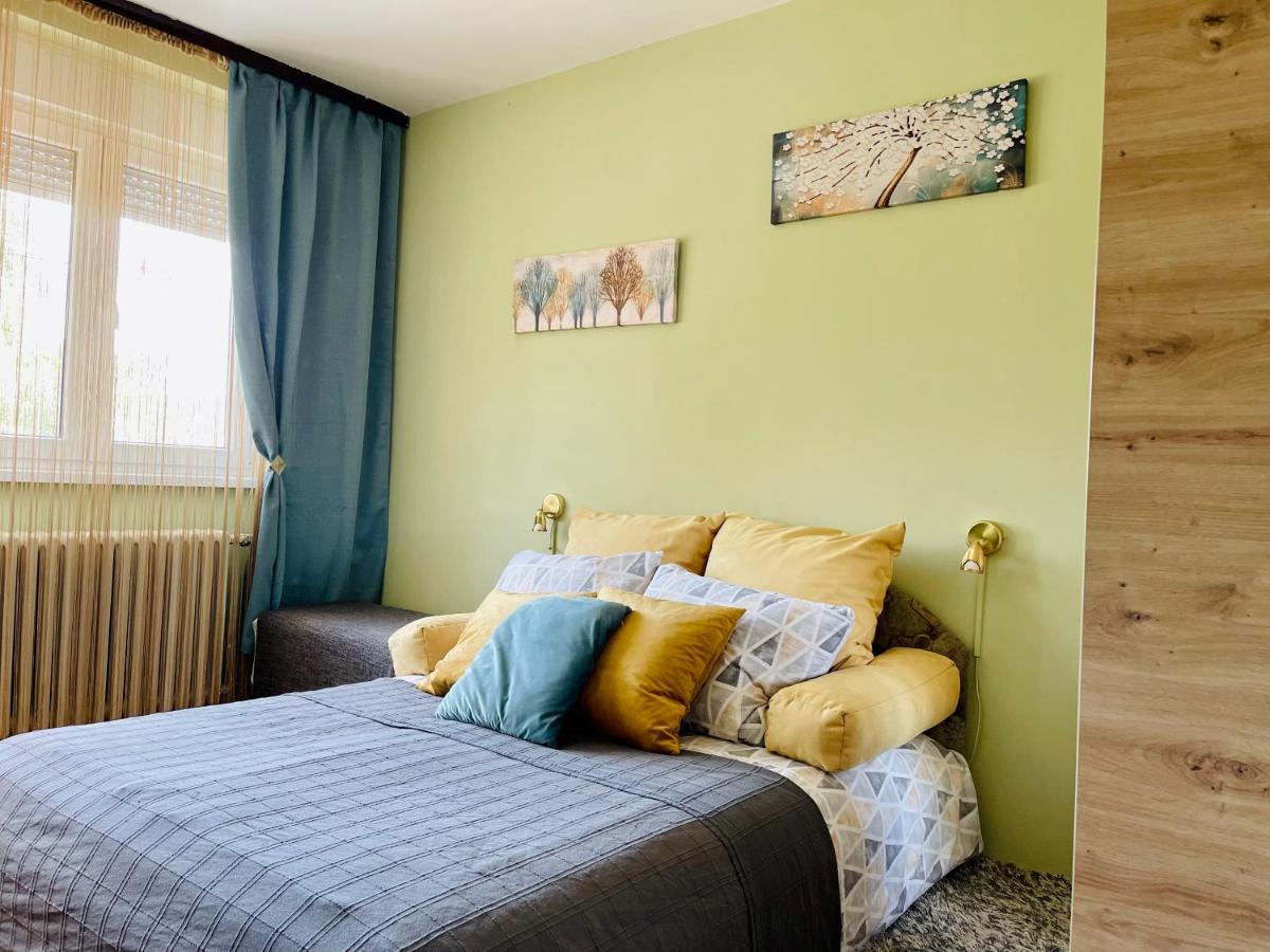 Apartman Jelena II Lejlighed Sremska Mitrovica Eksteriør billede