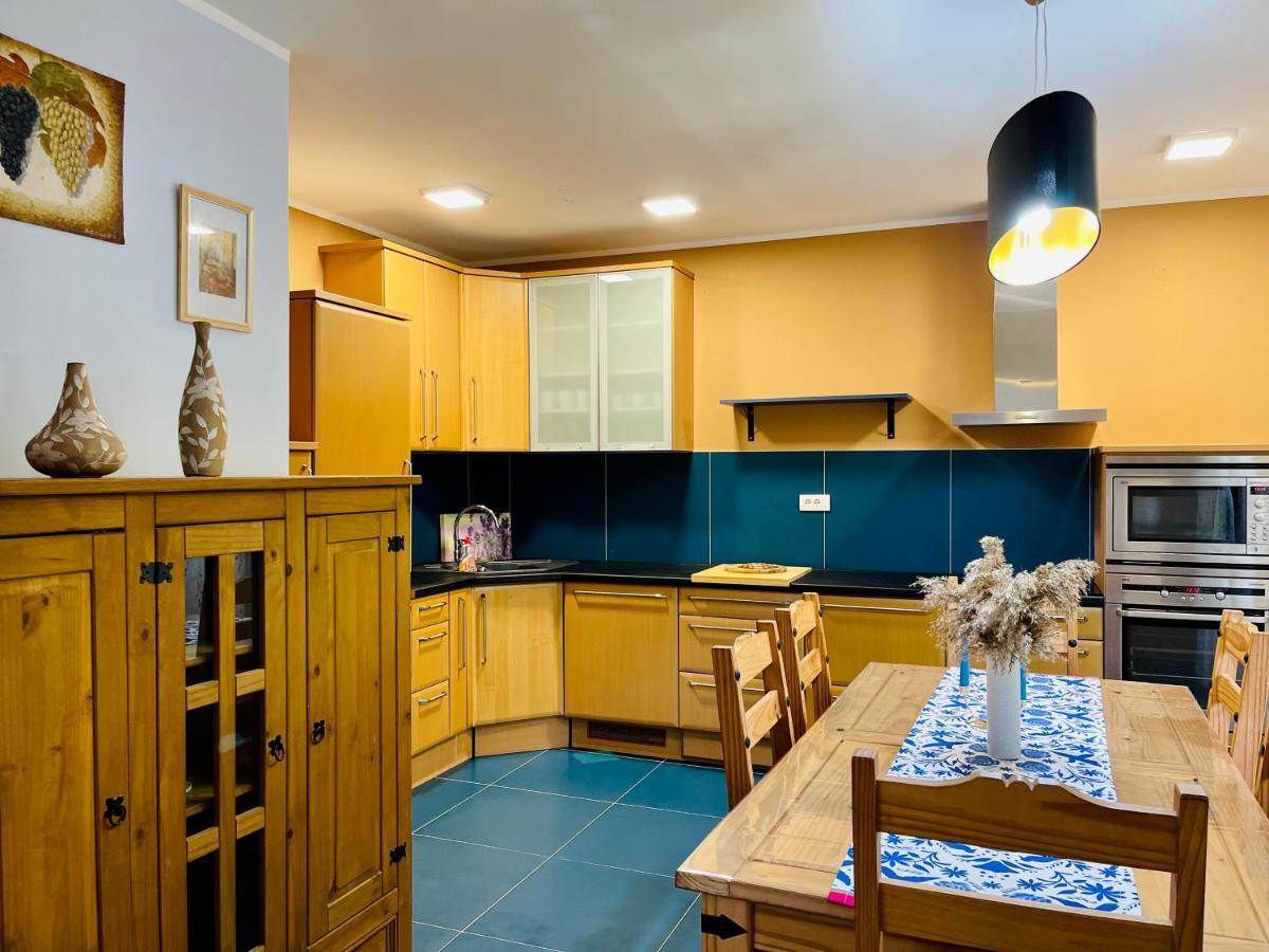 Apartman Jelena II Lejlighed Sremska Mitrovica Eksteriør billede